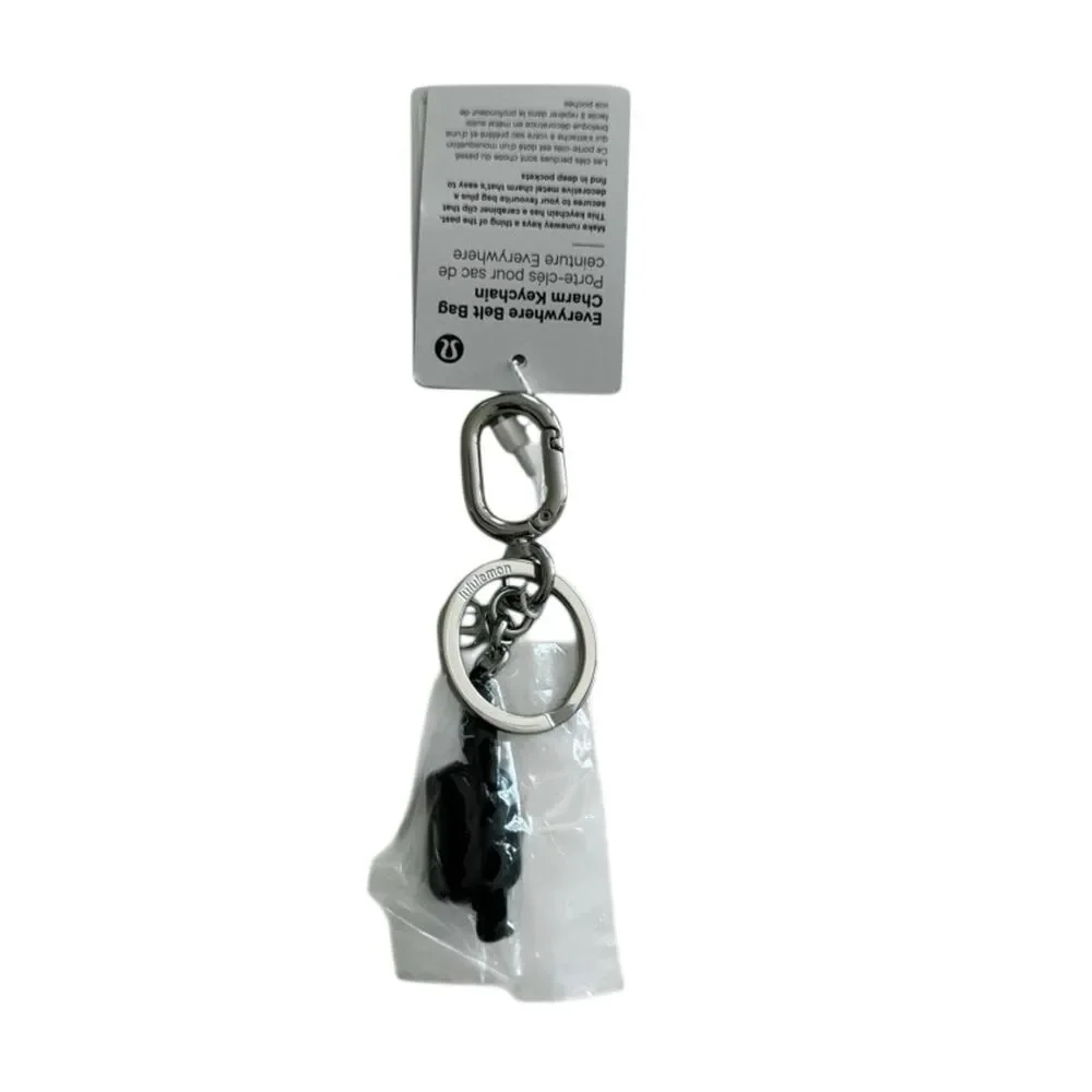 Everywhere Belt Bag Key Charm Black/Silver